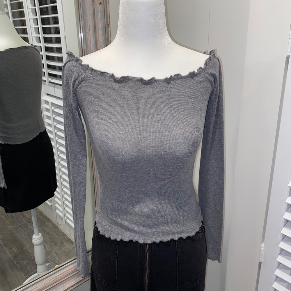 Hollister Long Sleeve T
